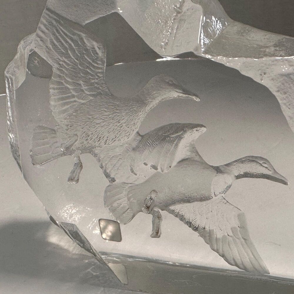Mats Jonasson Signed Mallards in Flight 3D Lead Crystal Sculpture Sweden - READ